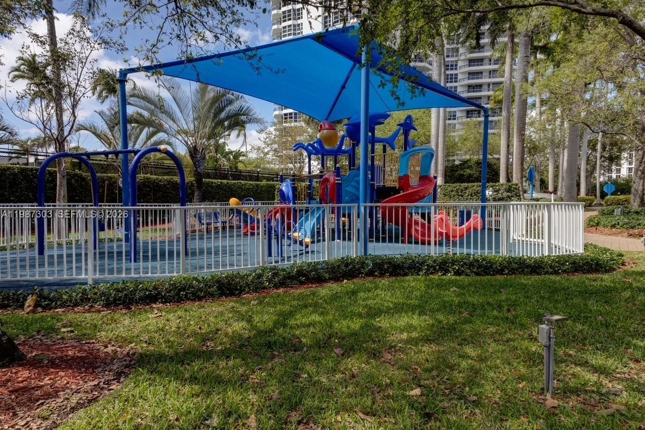 3600 Mystic Pointe Dr , Unit 613, Aventura, FL 33180 Photo