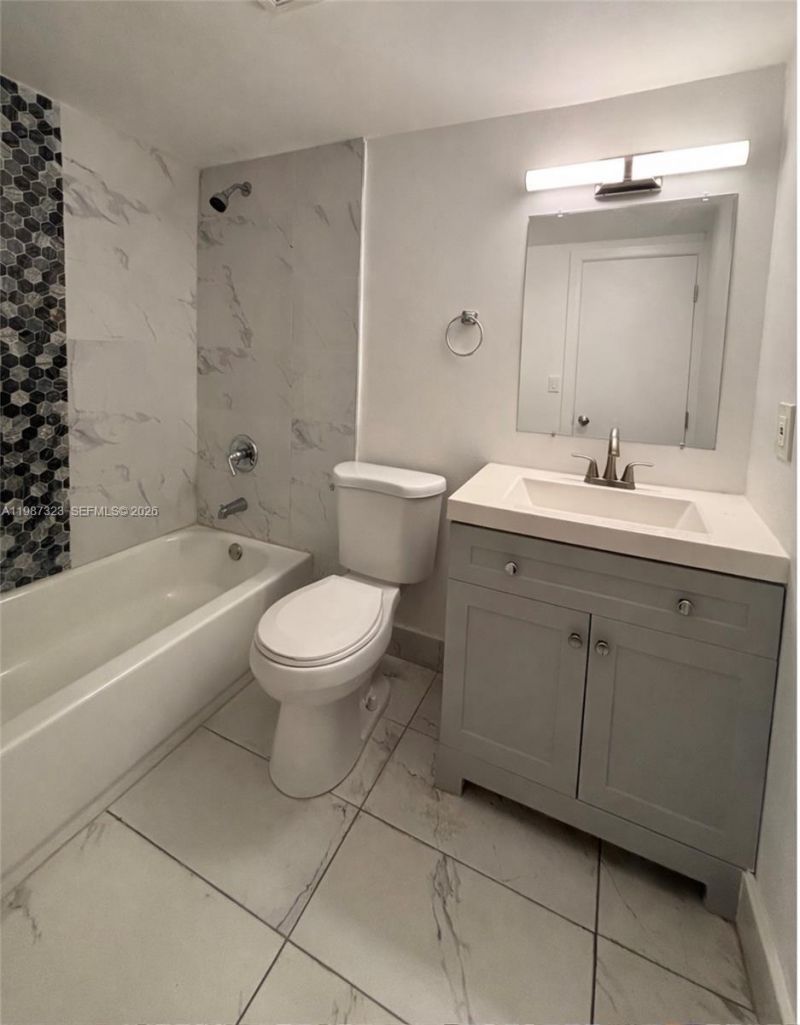 550 SW 2nd Ave, Unit 1210, Boca Raton, FL 33432 Photo