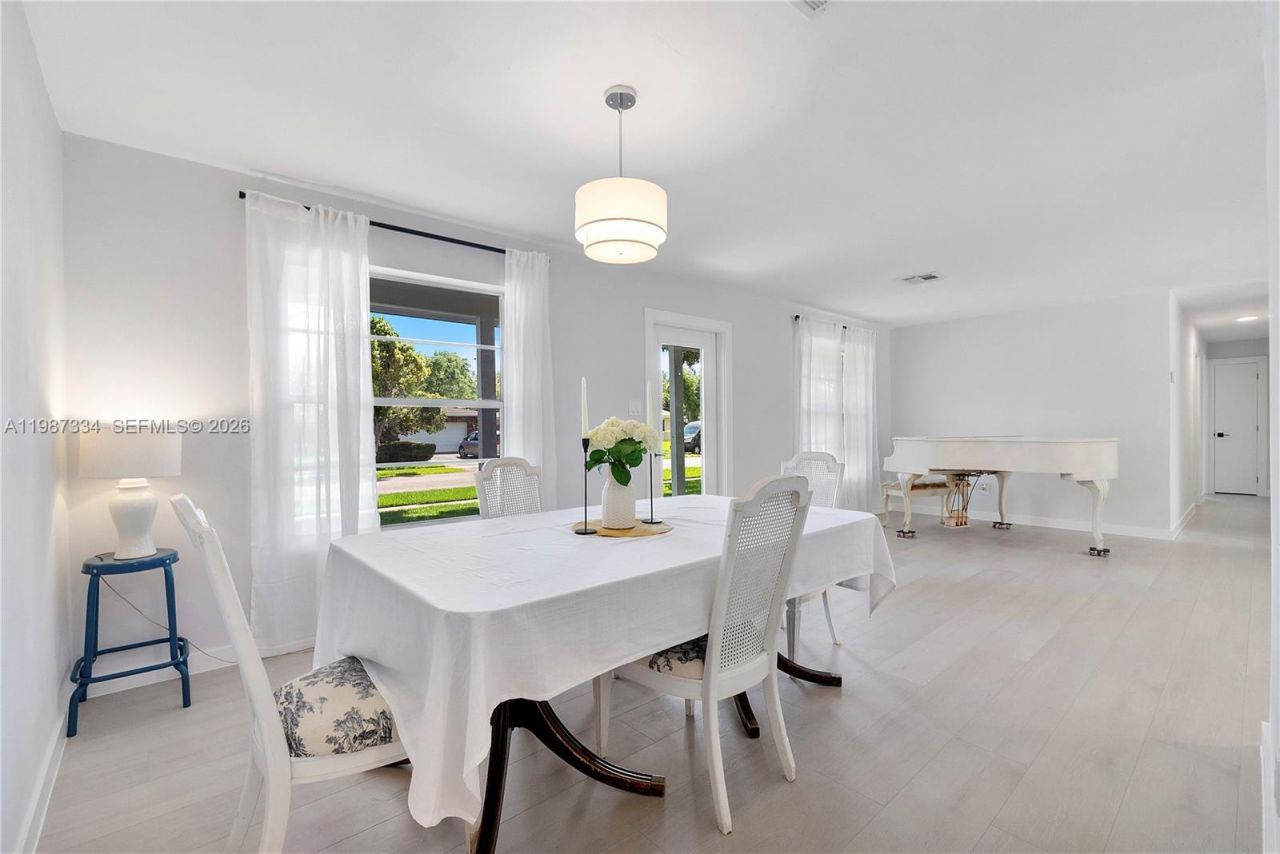 885 Camellia Ct, Plantation, FL 33317 Photo