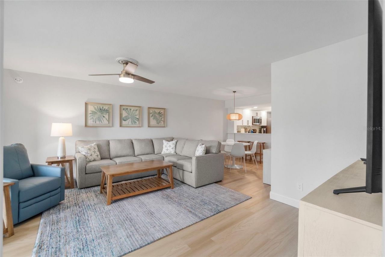 433 Cerromar Lane, Unit 441, Venice, FL 34293 Photo