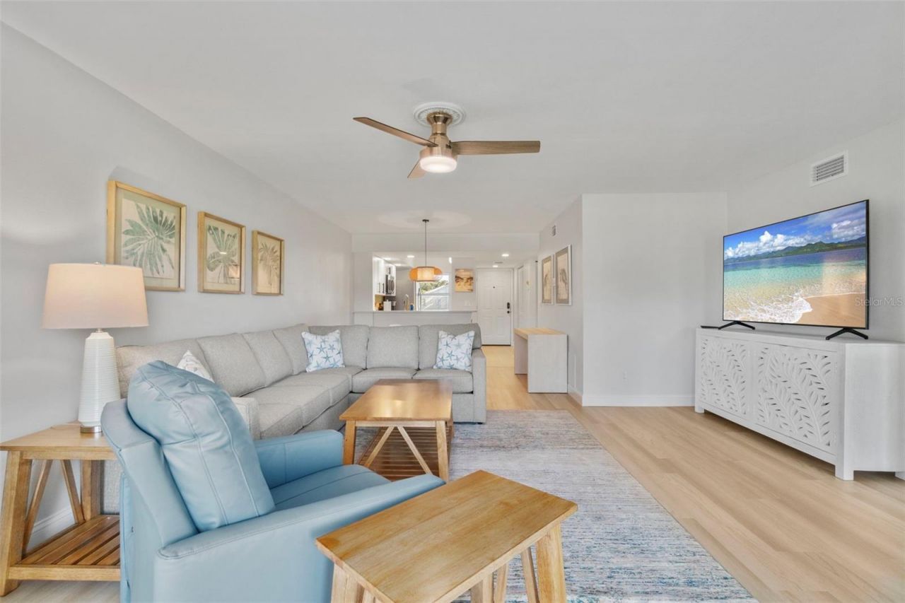 433 Cerromar Lane, Unit 441, Venice, FL 34293 Photo