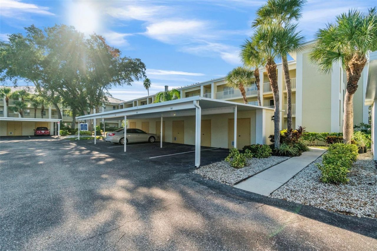 433 Cerromar Lane, Unit 441, Venice, FL 34293 Photo