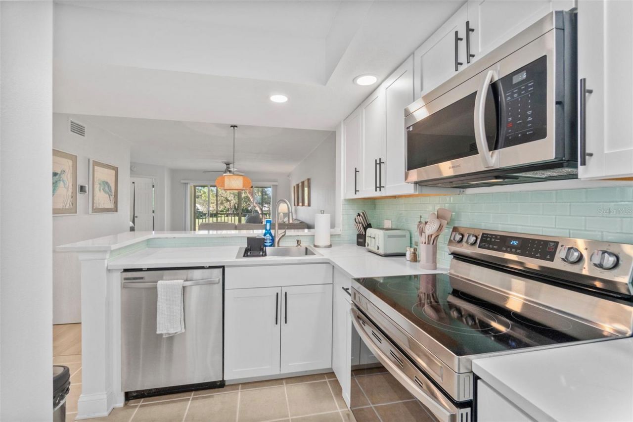 433 Cerromar Lane, Unit 441, Venice, FL 34293 Photo