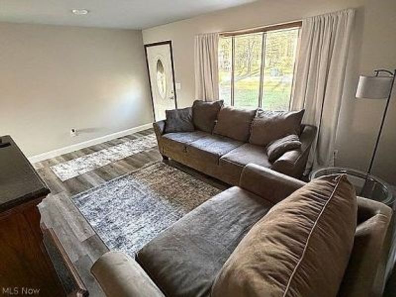 530 Maple Avenue, Sheffield Lake, OH 44054 Photo 5