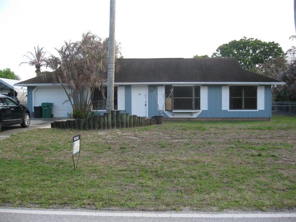 7105 North Boulevard, Fort Pierce, FL 34951