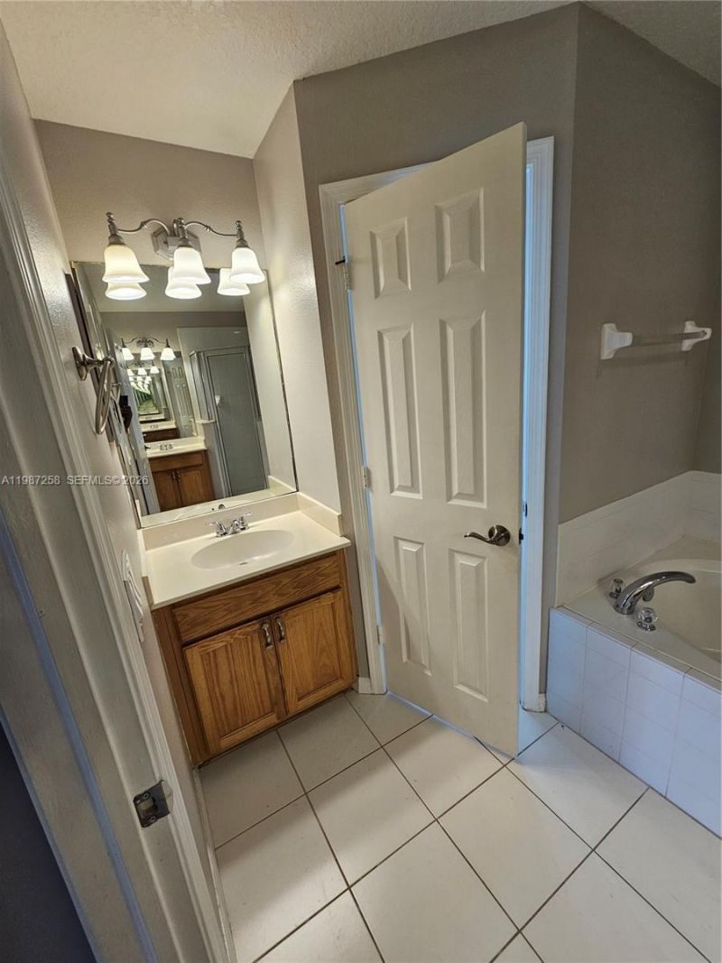 1001 SW Estaugh Ave, Port Saint Lucie, FL 34953 Photo