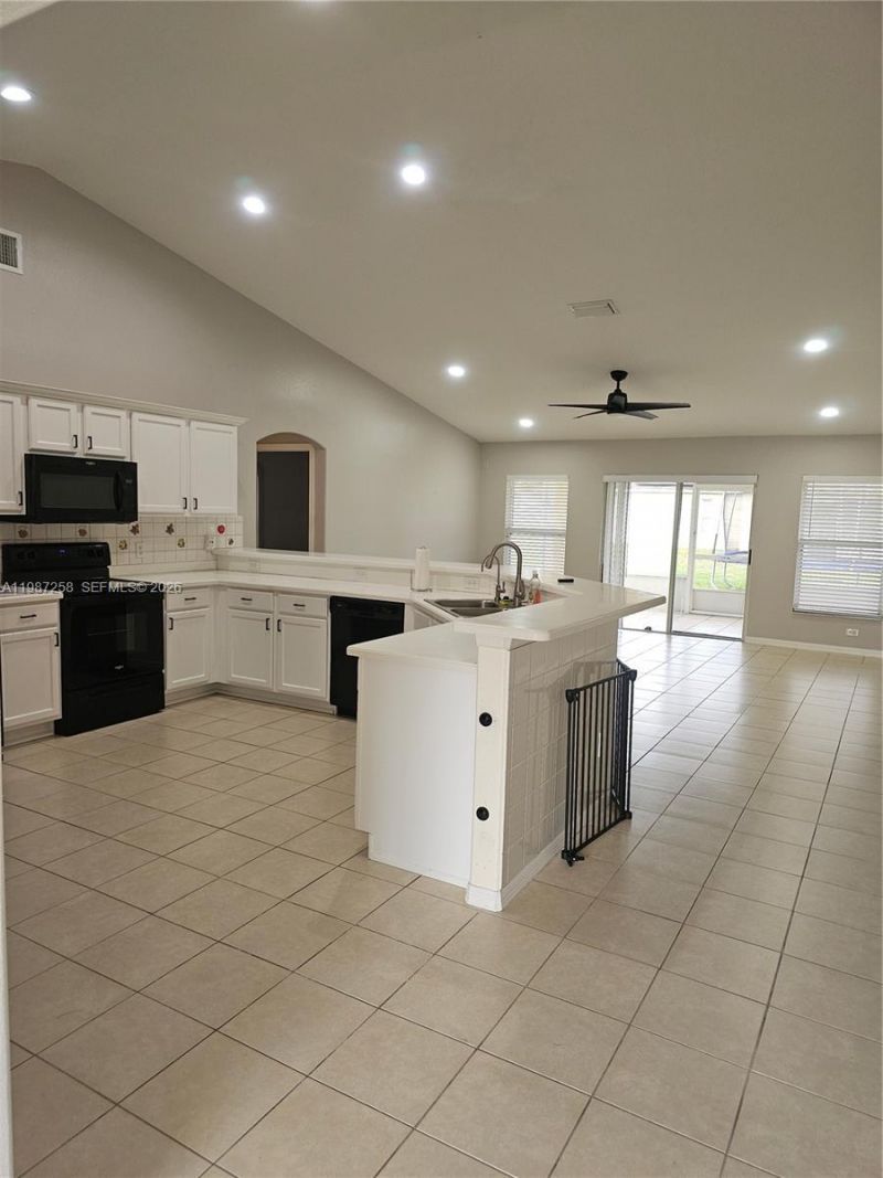 1001 SW Estaugh Ave , Port Saint Lucie, FL 34953 Photo