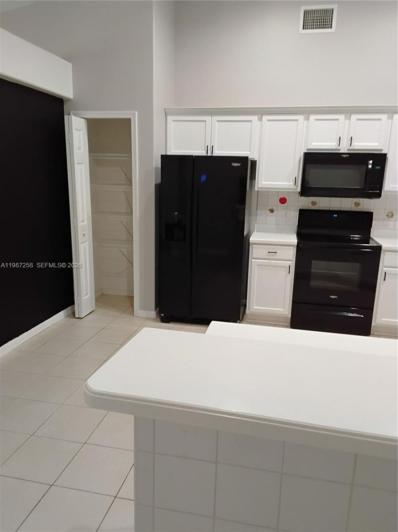 1001 SW Estaugh Ave, Port Saint Lucie, FL 34953 Photo