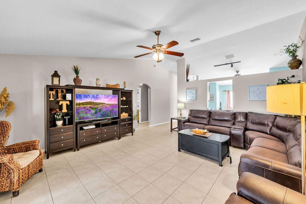 157 NE Jettie Terrace, Port Saint Lucie, FL 34983 Photo