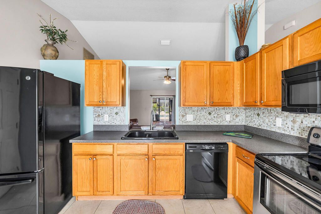 157 NE Jettie Terrace, Port Saint Lucie, FL 34983 Photo