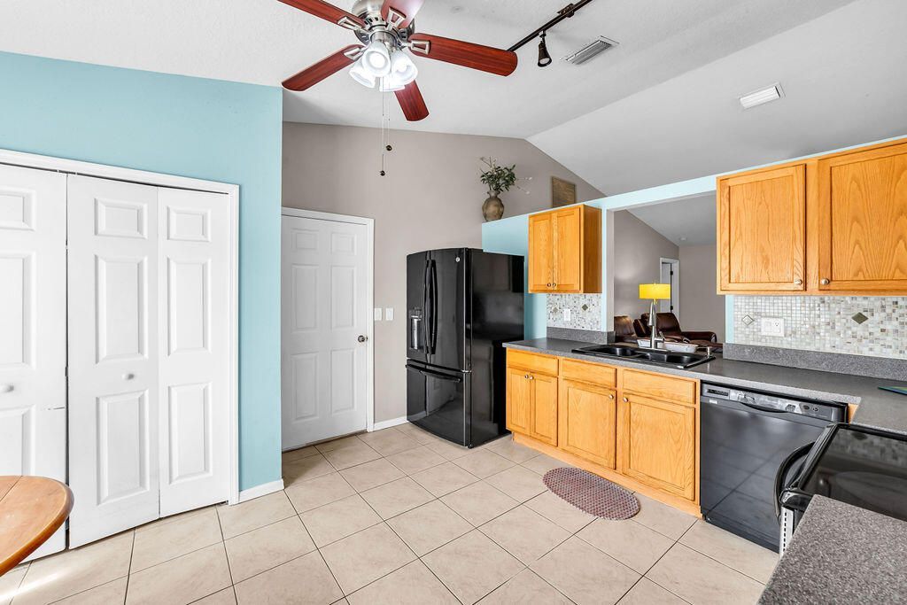 157 NE Jettie Terrace, Port Saint Lucie, FL 34983 Photo