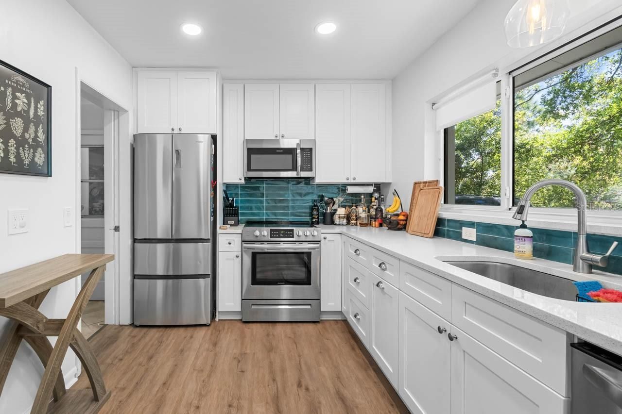 3723 Orchard Grove Lane , Largo, FL 33770 Photo