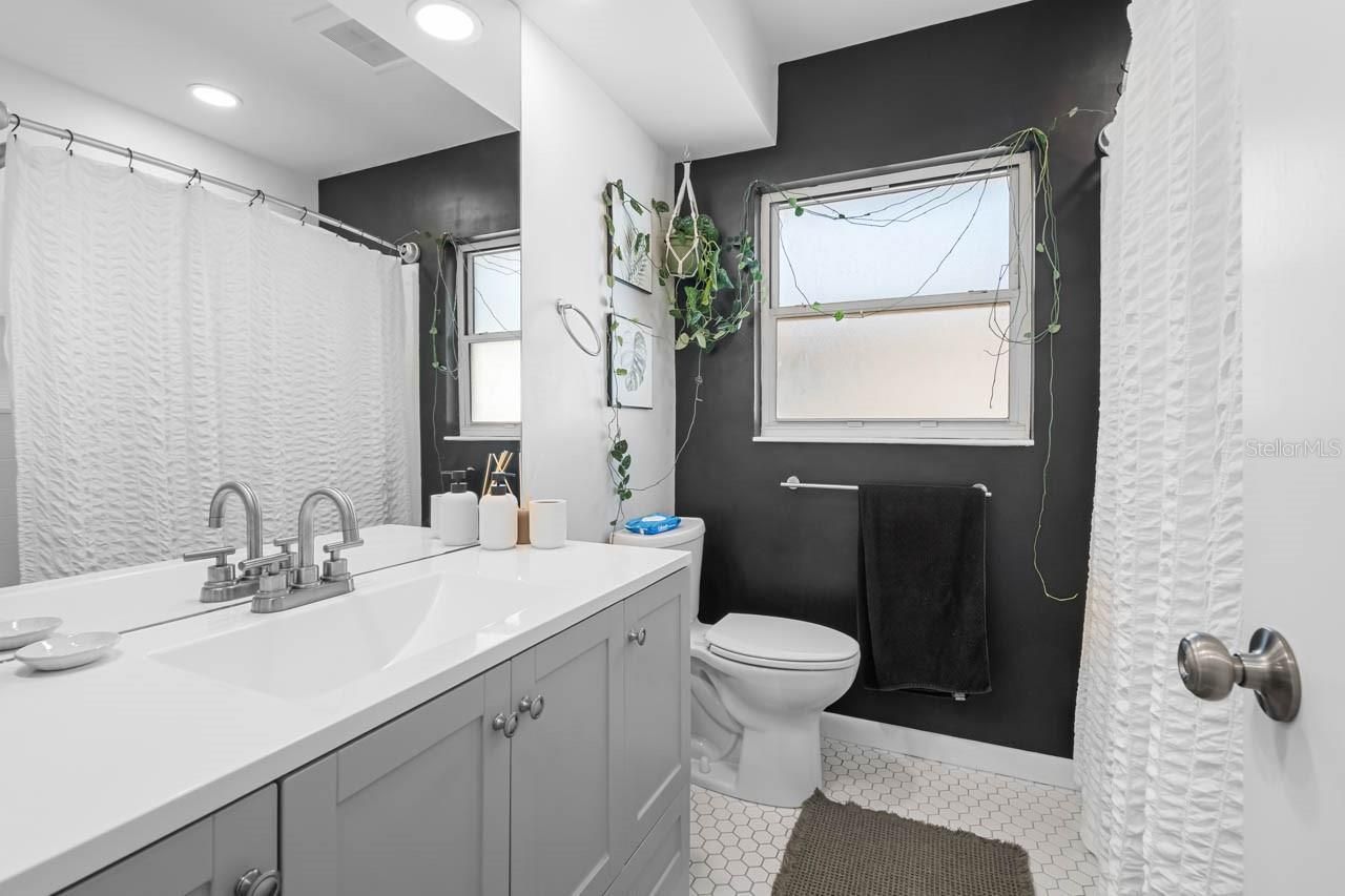 3723 Orchard Grove Lane , Largo, FL 33770 Photo