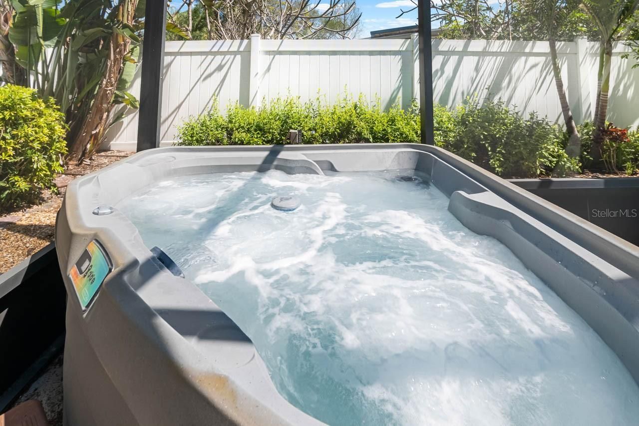 3723 Orchard Grove Lane , Largo, FL 33770 Photo