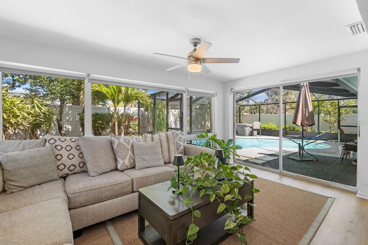 3723 Orchard Grove Lane , Largo, FL 33770 Photo