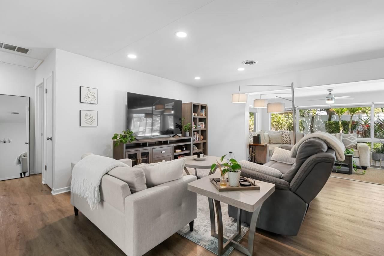 3723 Orchard Grove Lane , Largo, FL 33770 Photo