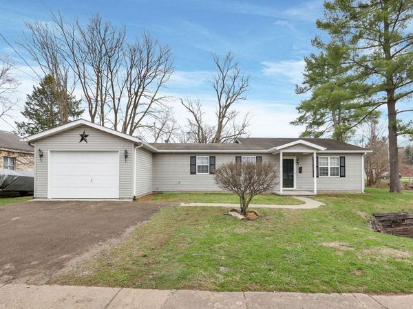 90 Franklin Avenue, Newark, OH 43055