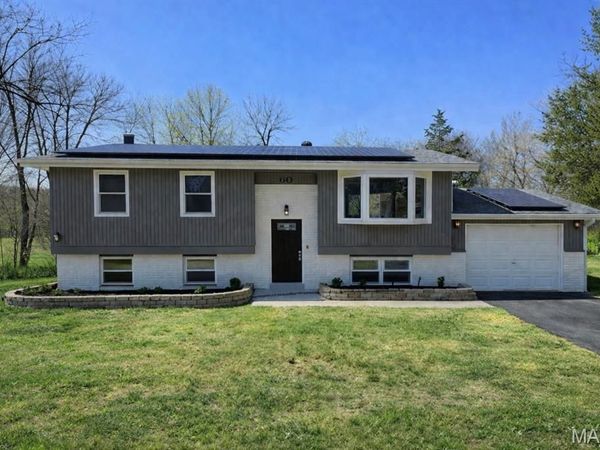 60 Stonecliff Drive, Fenton, MO 63026