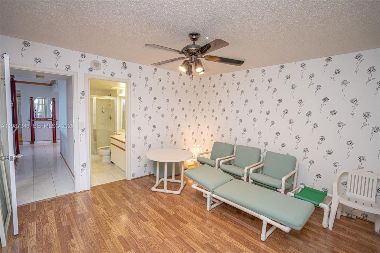 3530 Mystic Pointe Dr , Unit 1401, Aventura, FL 33180 Photo