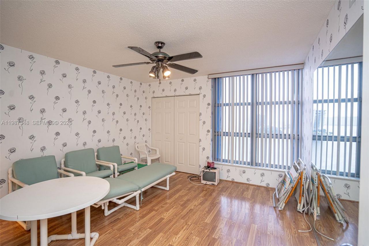 3530 Mystic Pointe Dr , Unit 1401, Aventura, FL 33180 Photo