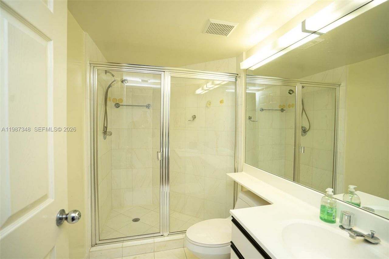 3530 Mystic Pointe Dr , Unit 1401, Aventura, FL 33180 Photo