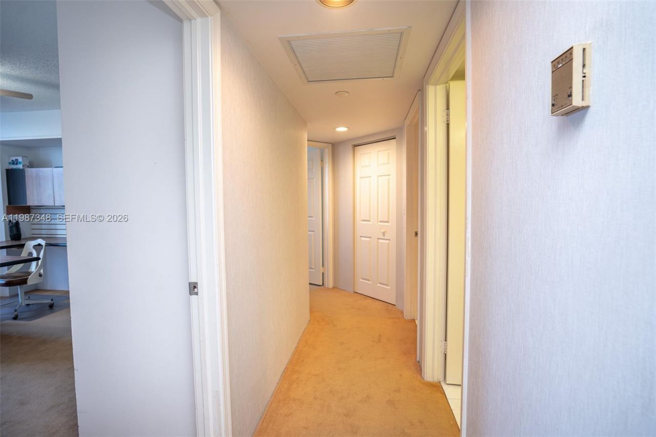 3530 Mystic Pointe Dr , Unit 1401, Aventura, FL 33180 Photo