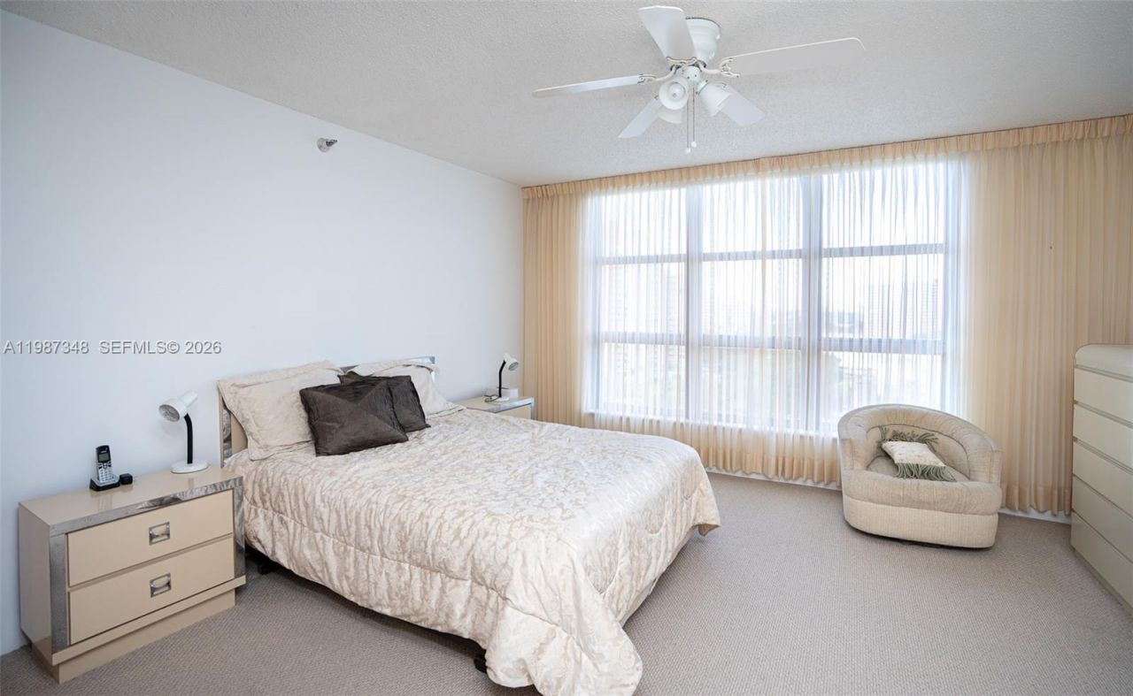 3530 Mystic Pointe Dr , Unit 1401, Aventura, FL 33180 Photo