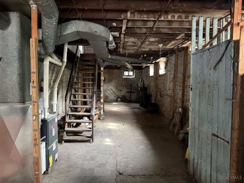 454 W Mcmicken Avenue, Cincinnati, OH 45214 Photo 3