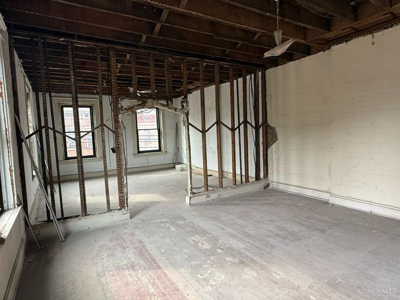 454 W Mcmicken Avenue, Cincinnati, OH 45214 Photo 8