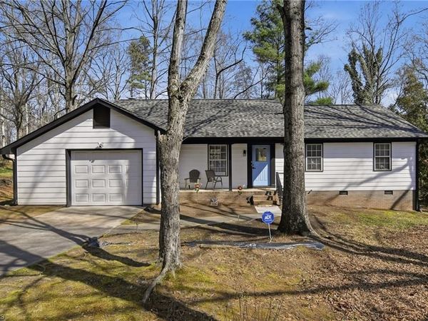 6445 Armindale Avenue , Rural Hall, NC 27045