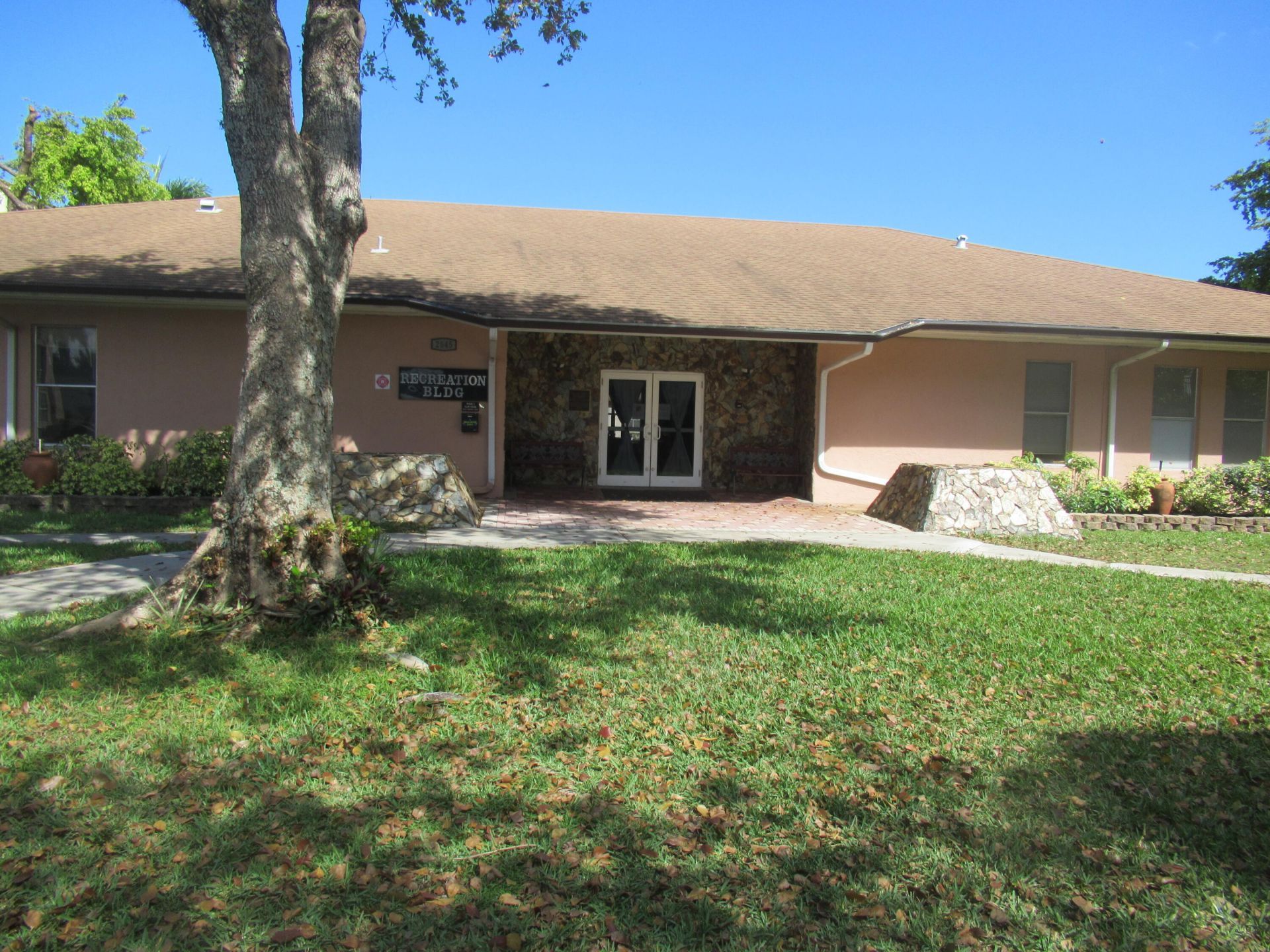 2841 Somerset Drive, Unit 205, Lauderdale Lakes, FL 33311 Photo
