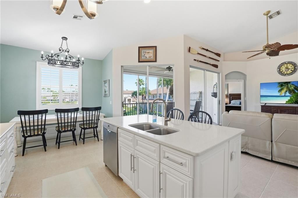 13950 Lake Mahogany Blvd, Unit 1221, Fort Myers, FL 33907 Photo