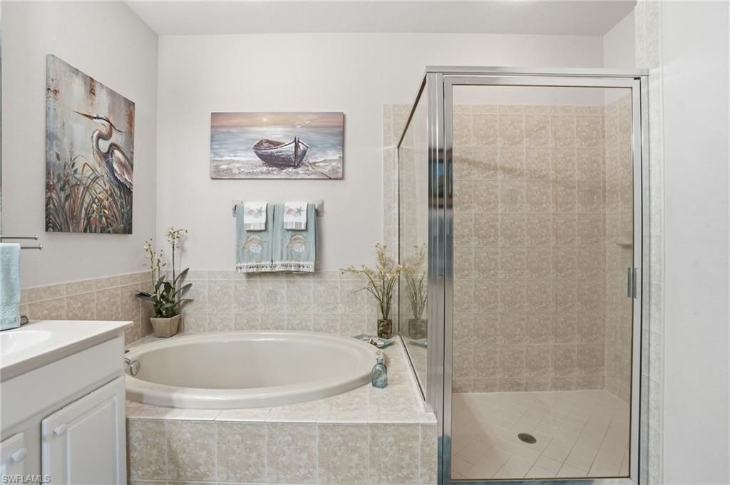 13950 Lake Mahogany Blvd, Unit 1221, Fort Myers, FL 33907 Photo