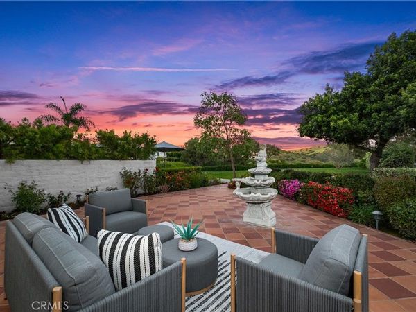 2 MIRADOR, Irvine, CA 92612