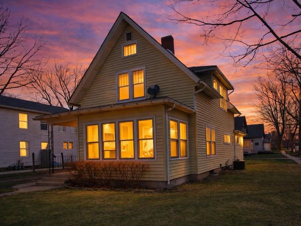 1011 Jackson Street , La Porte, IN 46350