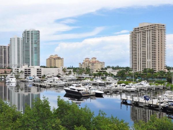 19801 E Country Club Dr, Unit 4104, Aventura, FL 33180