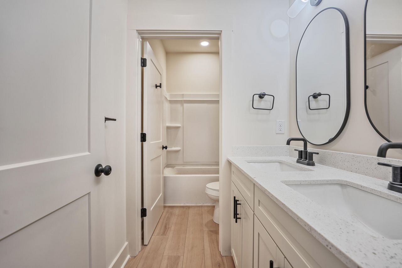 4829 Williams Avenue Photo 32