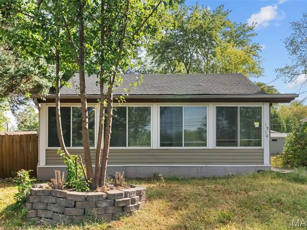 1910 Leondale Avenue, St Louis, MO 63114