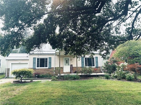 3267 Bell Wick Road, Hubbard, OH 44425