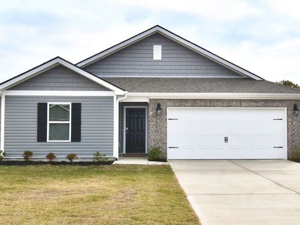 5 THORN TREE ST S, Byhalia, MS 38611