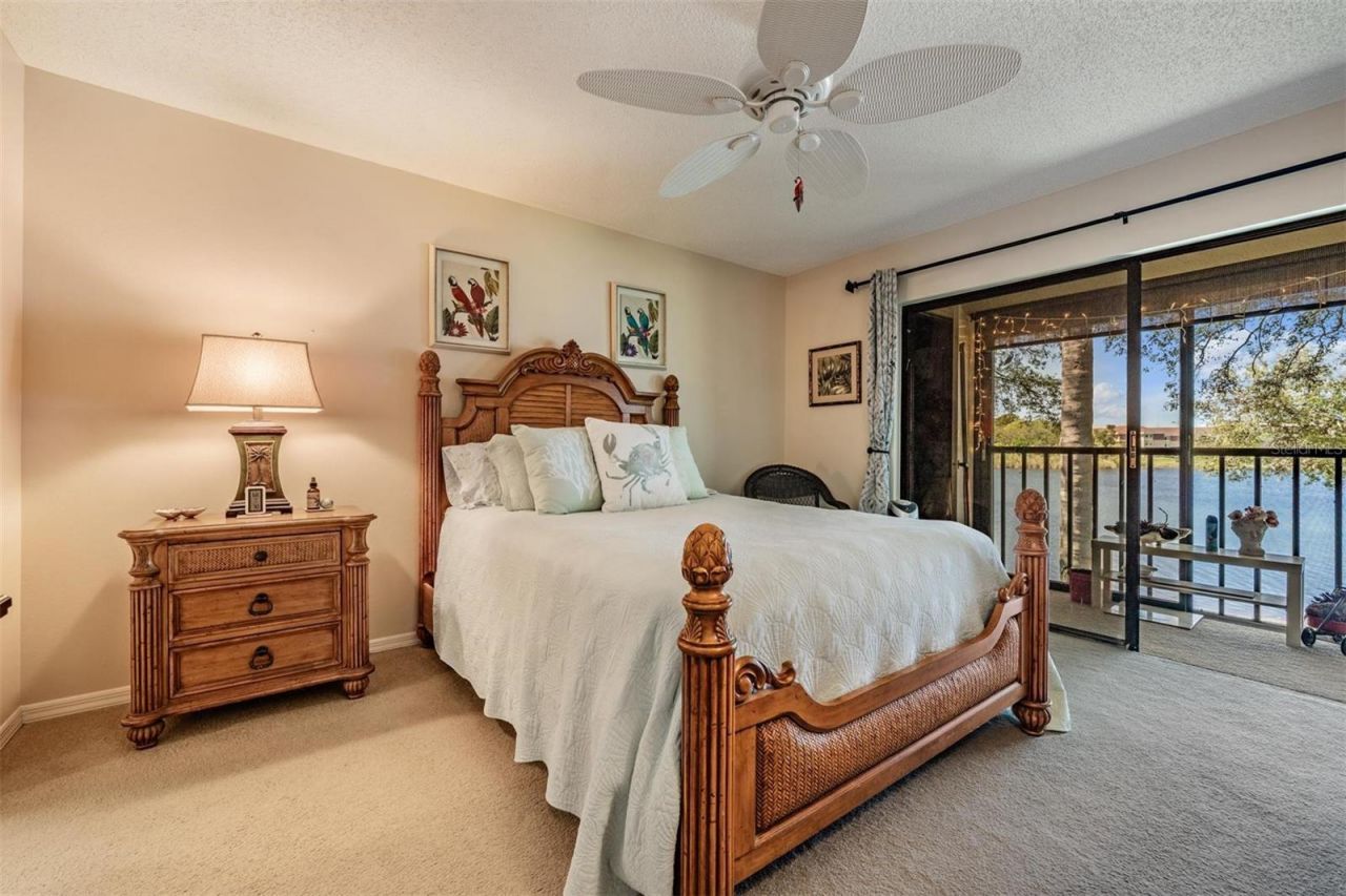 2070 Lakeview Drive, Unit 204, Clearwater, FL 33763 Photo