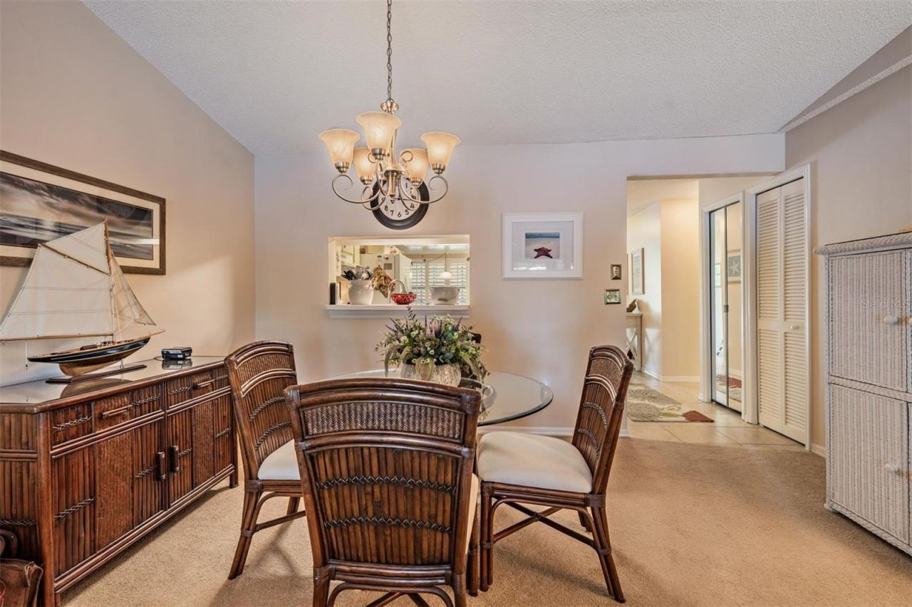 2070 Lakeview Drive, Unit 204, Clearwater, FL 33763 Photo