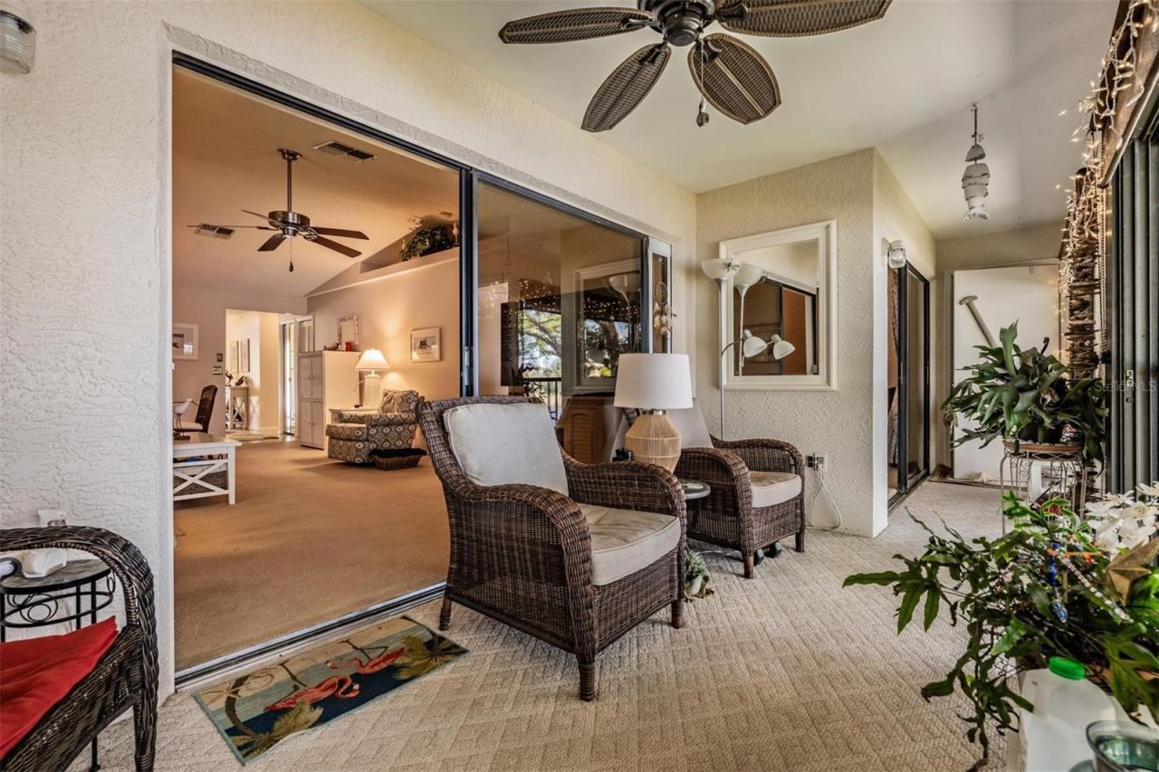 2070 Lakeview Drive, Unit 204, Clearwater, FL 33763 Photo