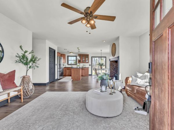 985 Butts Dr, Clarksville, TN 37042