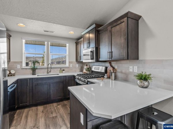 3182 S 13th St, Lebanon, OR 97355