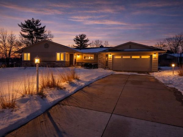 4605 W 62nd Street, Edina, MN 55424