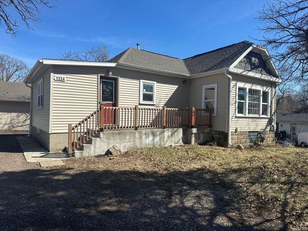N1224 Clover Rd, Bloomfield, WI 53128