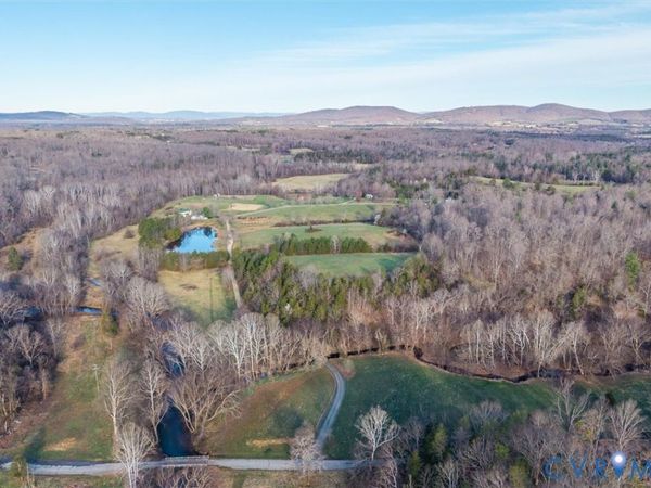 271 Grass Court, Keswick, VA 22947