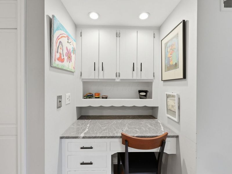 3670 Romnay Road, Columbus, OH 43220 Photo 15