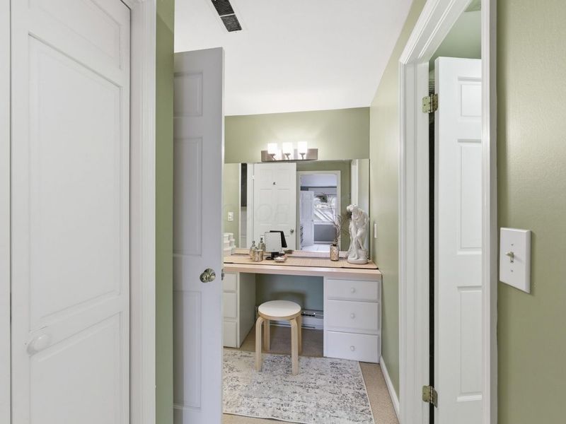 3670 Romnay Road, Columbus, OH 43220 Photo 26